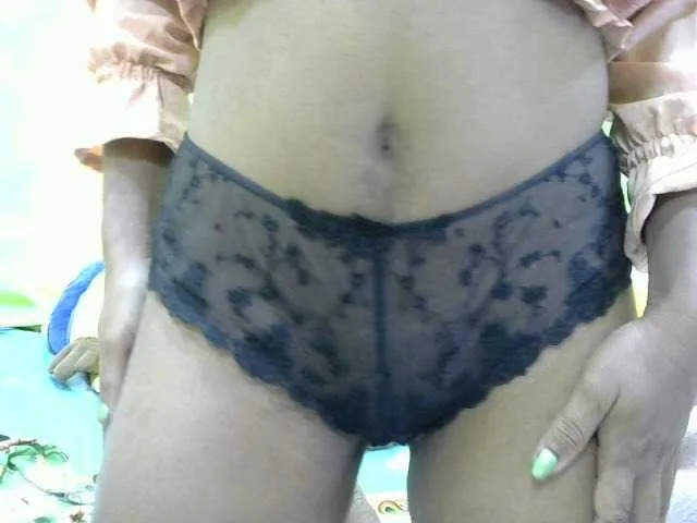 Live sex webcam photo for Sylviannah #275714474