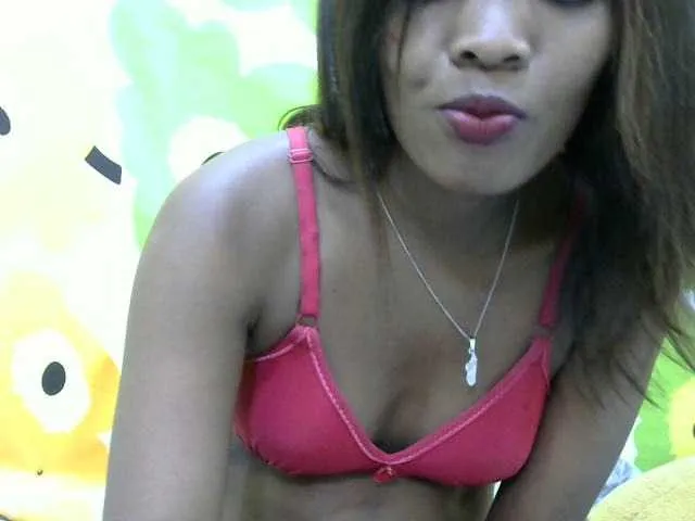 Live sex webcam photo for Sylviannah #275735308