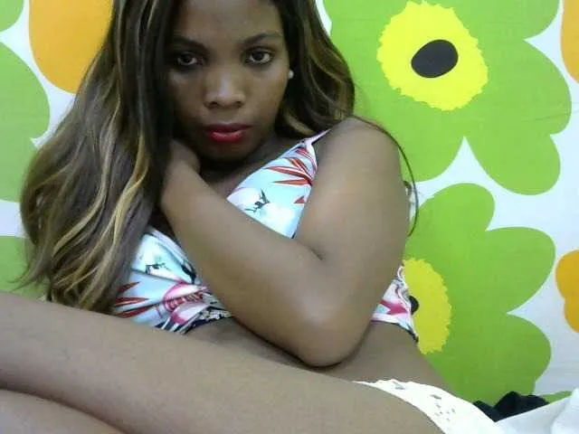 Live sex webcam photo for Sylviannah #276072246
