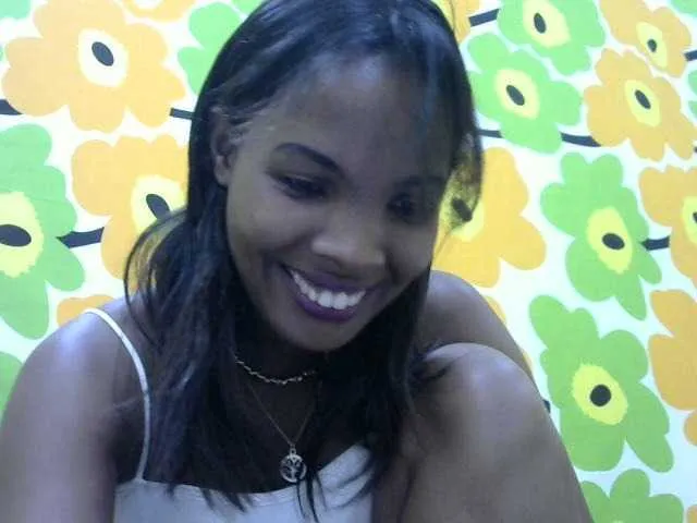 Live sex webcam photo for Sylviannah #276121819
