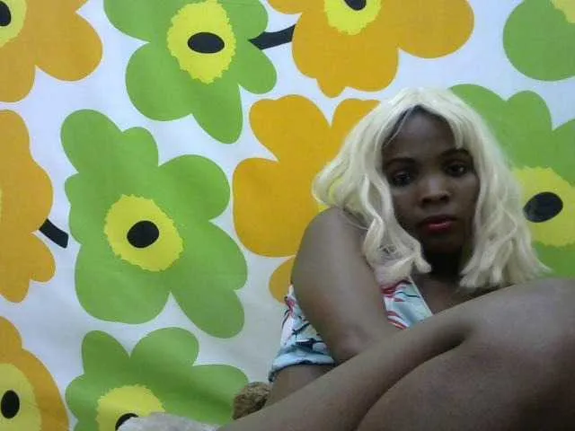 Live sex webcam photo for Sylviannah #276129698