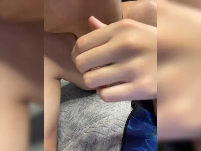 Live sex webcam photo for TANGLE #273758089