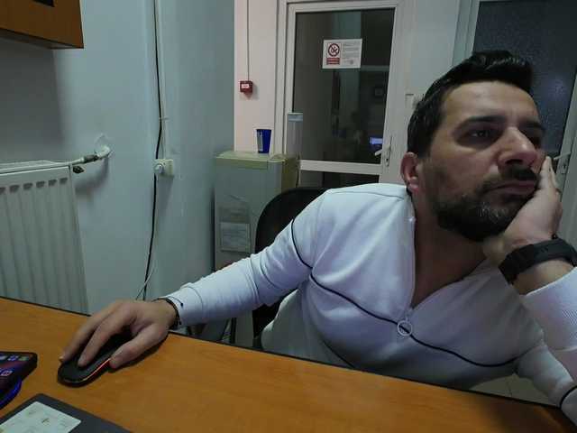 Live sex webcam photo for TARKAN19X #290499246