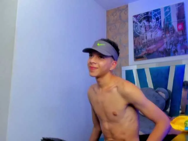 Live sex webcam photo for THEILOR-SAENZ #276242701
