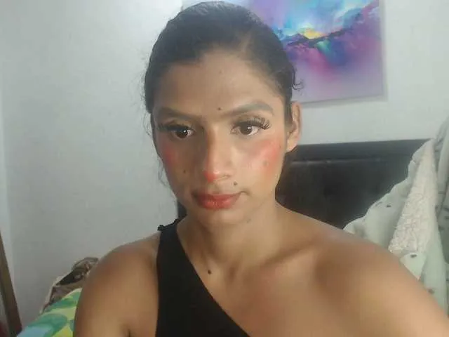 Live sex webcam photo for TIFANNY2 #290408790