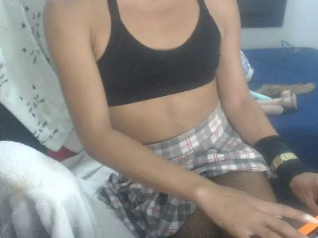 Live sex webcam photo for TIFANNY2 #290516271