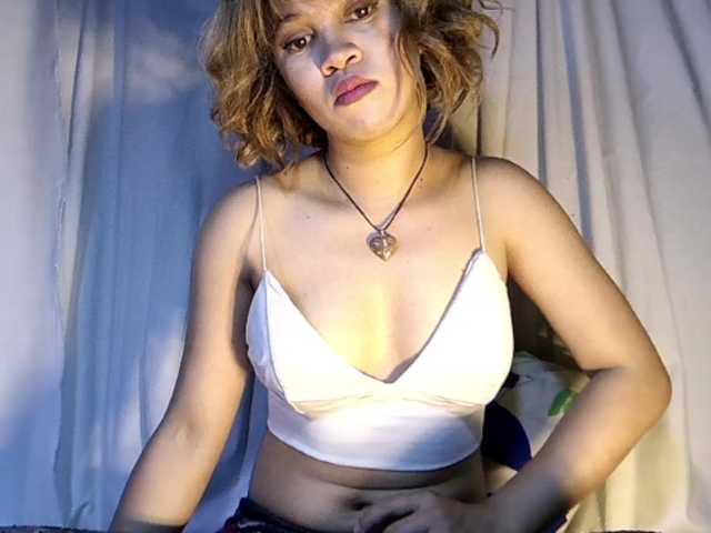 Live sex webcam photo for TIFFANIW #276274728