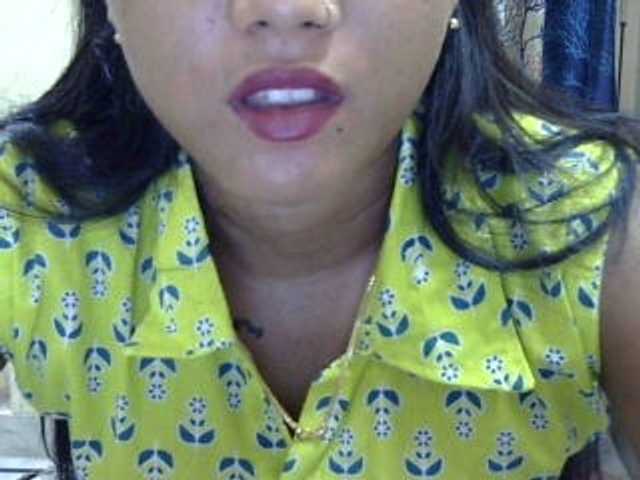 Live sex webcam photo for TINA-67 #275639177