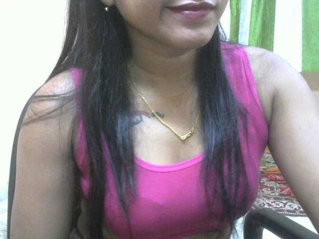 Live sex webcam photo for TINA-67 #275721146