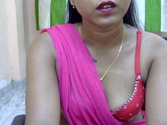 Live sex webcam photo for TINA-67 #275804454