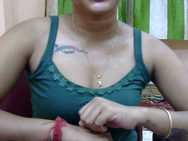 Live sex webcam photo for TINA-67 #276341120