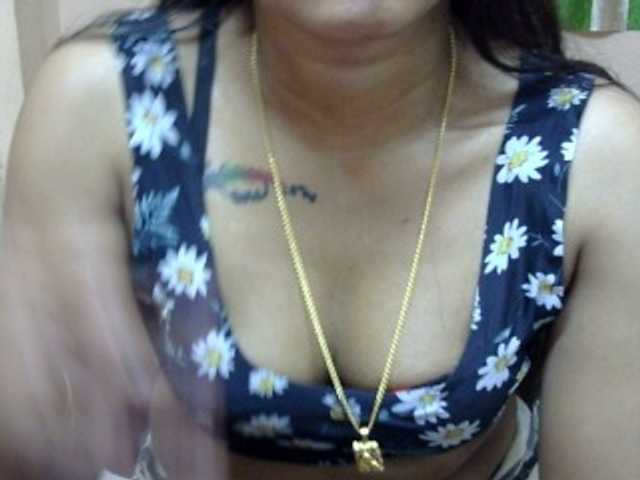 Live sex webcam photo for TINA-67 #277421196