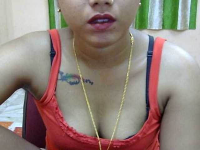 Live sex webcam photo for TINA-67 #277522310