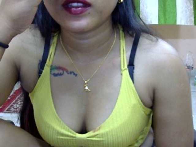 Live sex webcam photo for TINA-67 #277643817