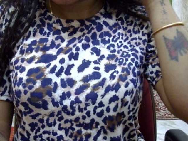 Live sex webcam photo for TINA-67 #277729247