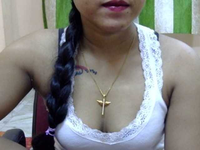 Live sex webcam photo for TINA-67 #277925702