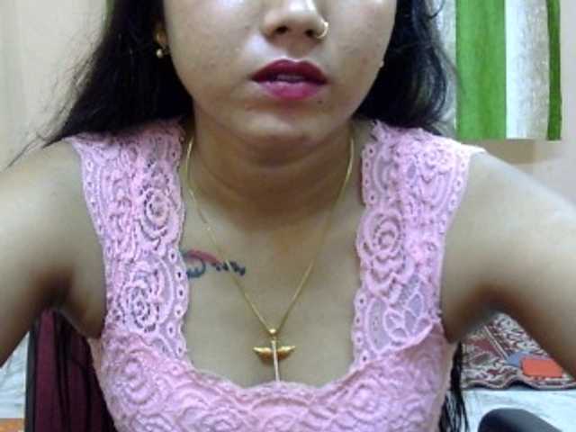 Live sex webcam photo for TINA-67 #277957932