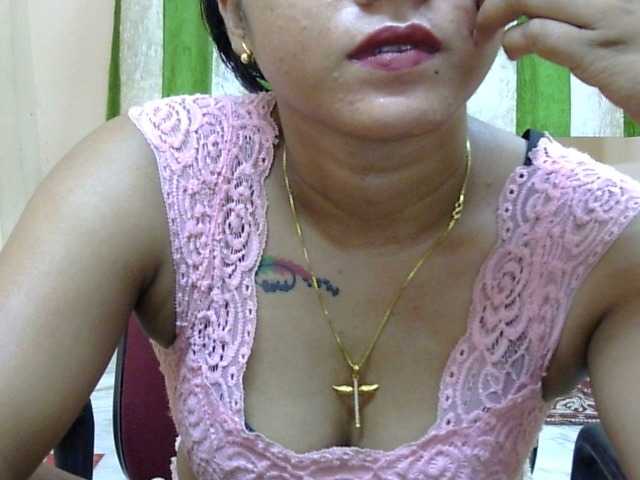 Live sex webcam photo for TINA-67 #278107481