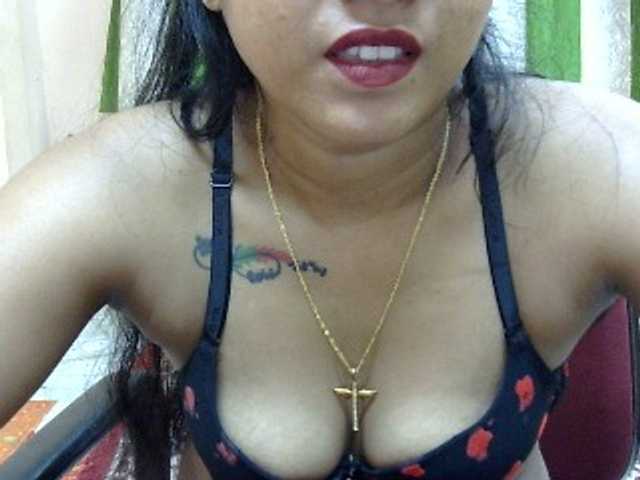 Live sex webcam photo for TINA-67 #278291524