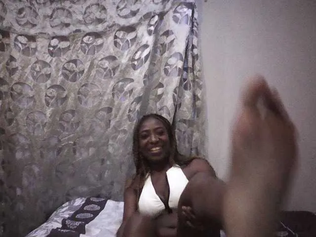 Live sex webcam photo for TIWAa #272392930