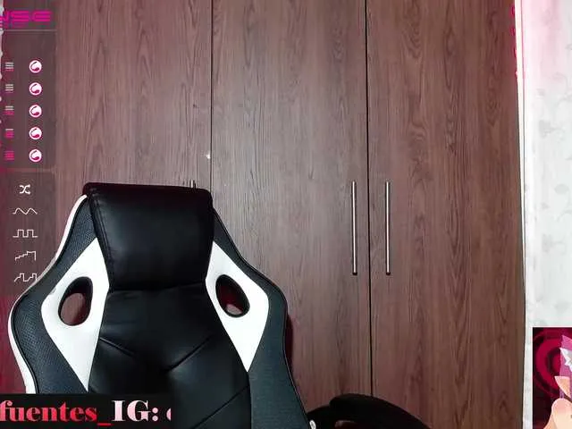 Live sex webcam photo for TOKYO-DOLL #271691168