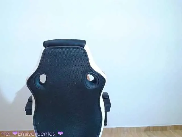 Live sex webcam photo for TOKYO-DOLL #272680838