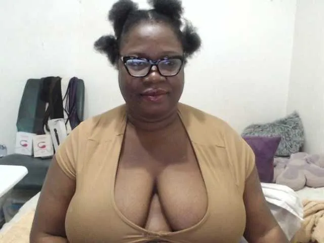 Live sex webcam photo for TRUEBELLA #291342477