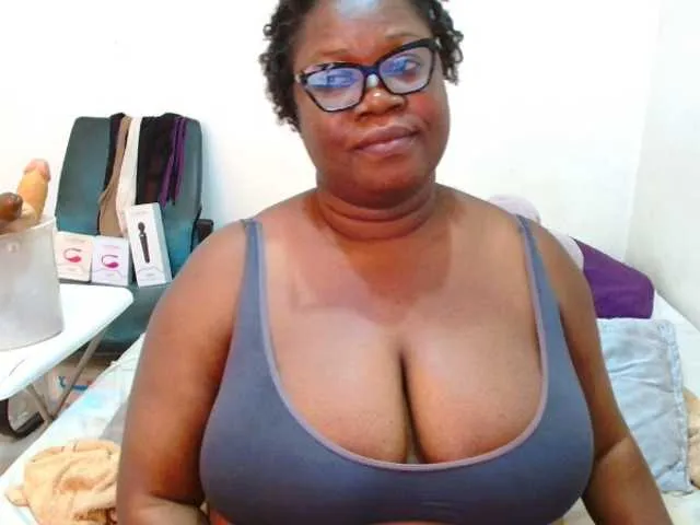 Live sex webcam photo for TRUEBELLA #291506482