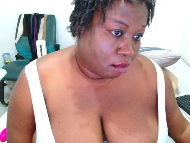 Live sex webcam photo for TRUEBELLA #291615501