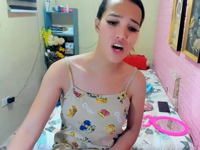 Live sex webcam photo for TSLOVER999 #276160403