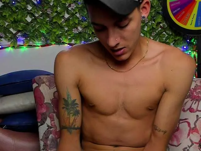 Live sex webcam photo for TUSIERESPERRA #271824381