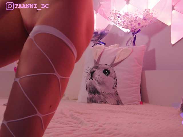 Live sex webcam photo for Taanni #276479223