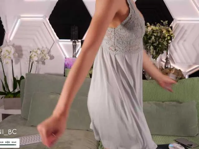 Live sex webcam photo for Taanni #290919337