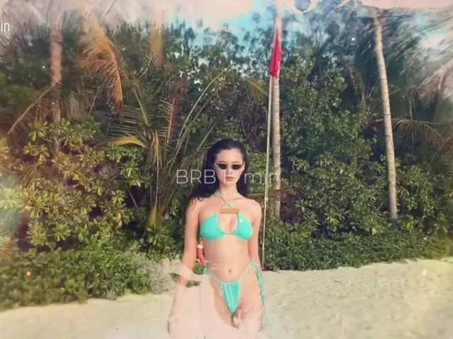 Live sex webcam photo for Taanni #293055962