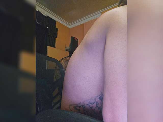 Live sex webcam photo for Taboopapii #275556293