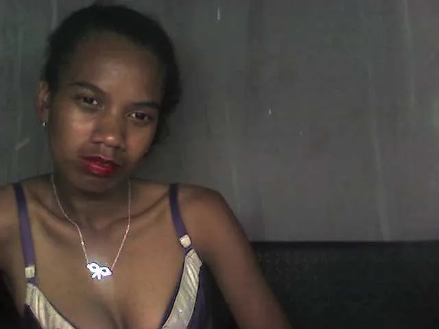 Live sex webcam photo for Tafita11 #271883690