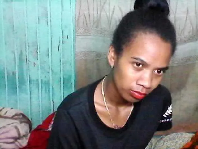 Live sex webcam photo for Tafita11 #271911095