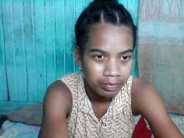 Live sex webcam photo for Tafita11 #271932736