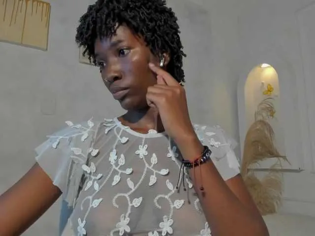 Live sex webcam photo for Tahira-20 #291638798