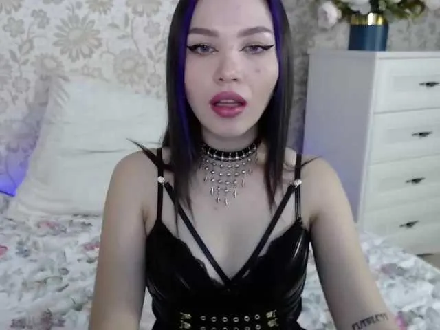 Live sex webcam photo for TakeMyMaffin #276651685