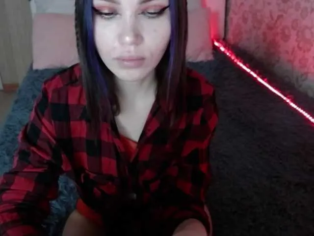 Live sex webcam photo for TakeMyMaffin #276793159