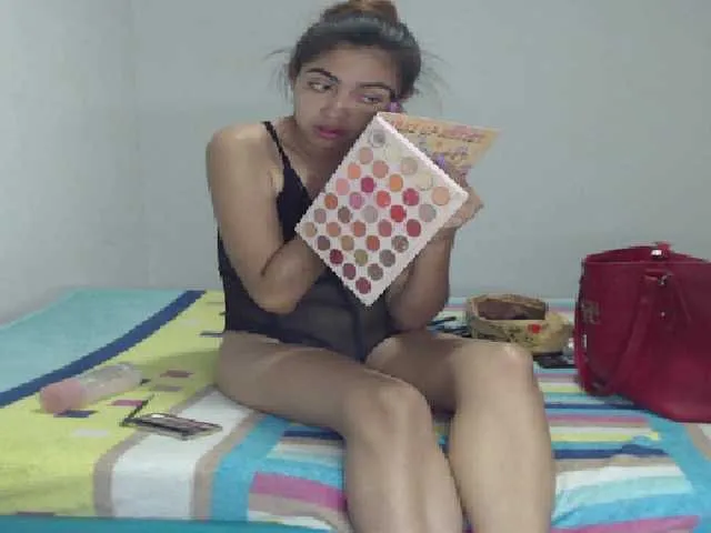 Live sex webcam photo for TaliaSexHorny #271883127