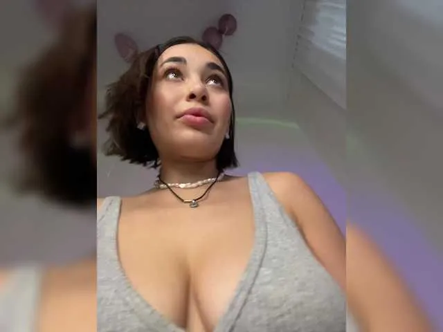 Live sex webcam photo for Talilia #290542586