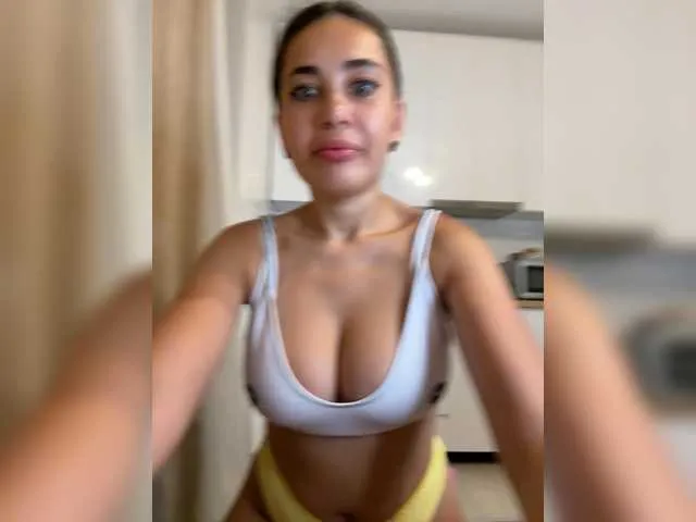 Live sex webcam photo for Talilia #291658098