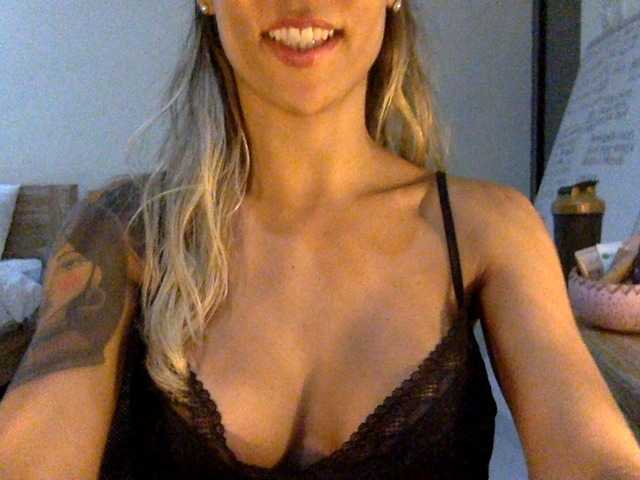 Live sex webcam photo for TalitaLeon #272990601