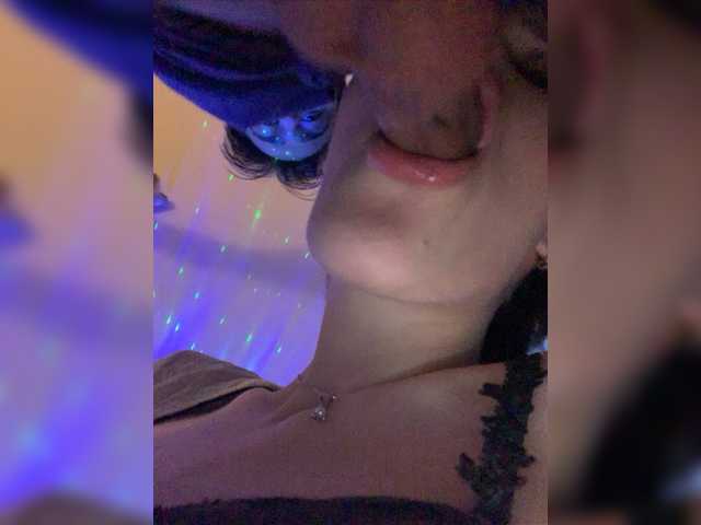 Live sex webcam photo for TallTiranda #275470793