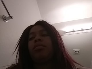 Live sex webcam photo for Talulah007 #208428748