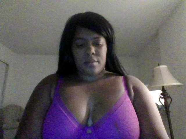 Live sex webcam photo for Talulah007 #277068934