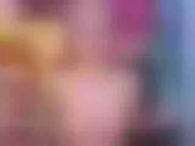 Live sex webcam photo for TamaraRyan #271720428