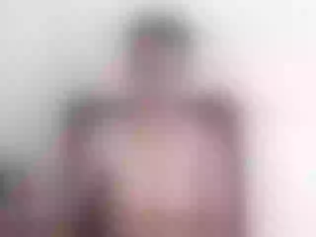 Live sex webcam photo for TamaraRyan #272663046